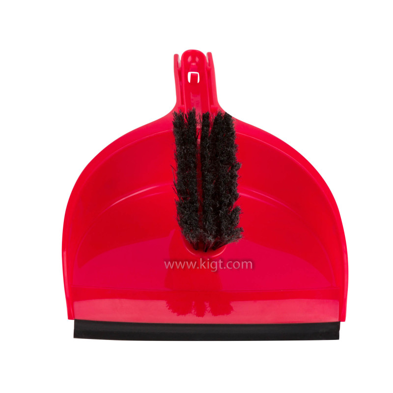 Dust pan set with rubber