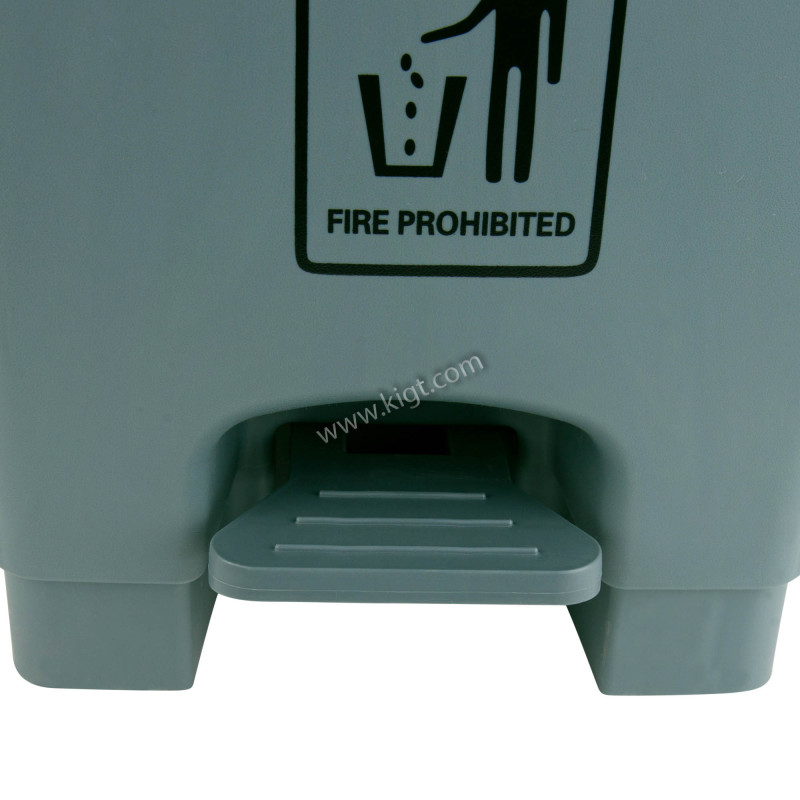 Garbage Can With Pedal 15 L 