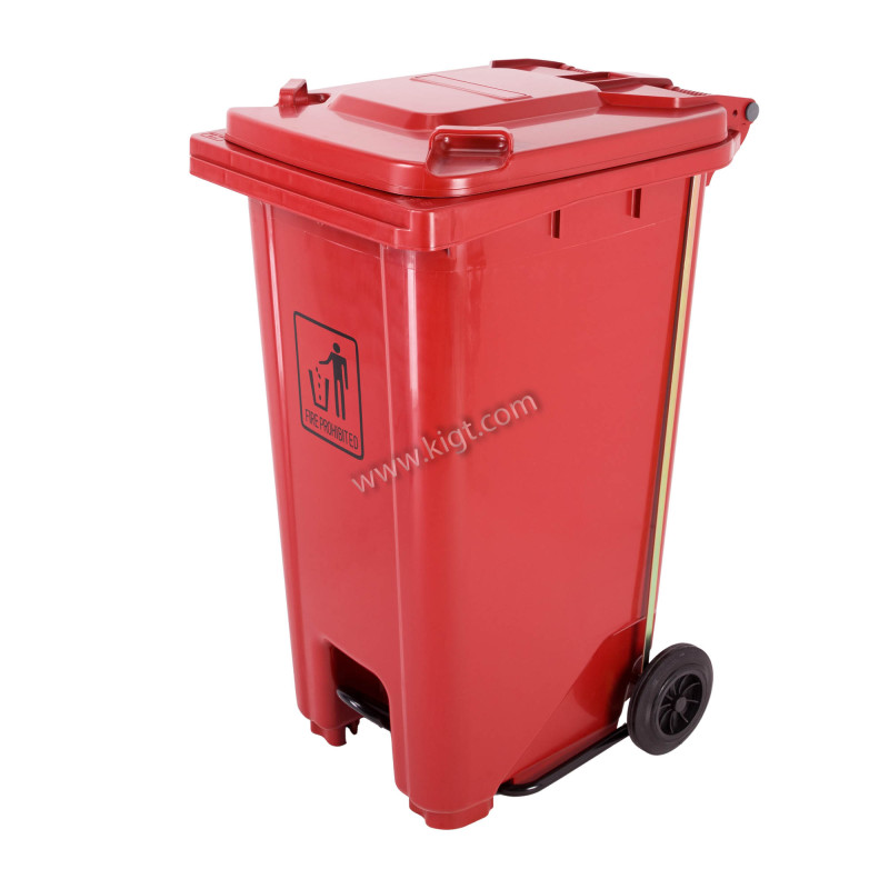 Garbage Can 240 Lt With  Front Pedel 