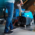From now on, you can easily clean escalators yourself. It is no longer too expensive, time-consuming or complicated with the i-escalate